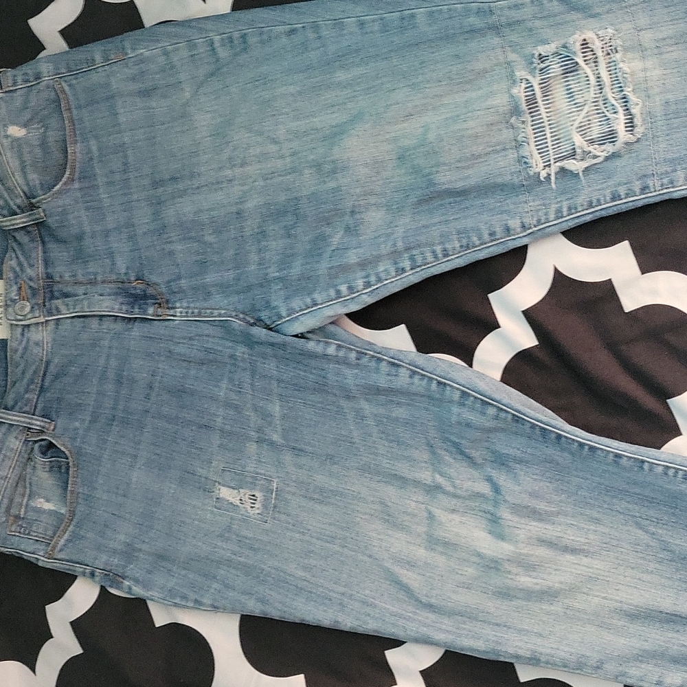 Stone Wash blue distress jeans